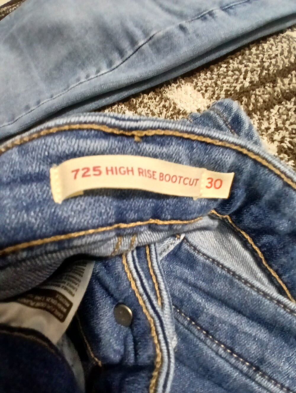 Bundle Of Levi's Denim - Picture 5 of 7